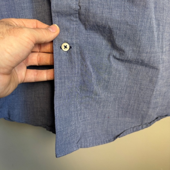 Izod Men's Performance Button‎ Down Long Sleeve Shirt Blue XL Flip Cuffs Stretch - Picture 3 of 16
